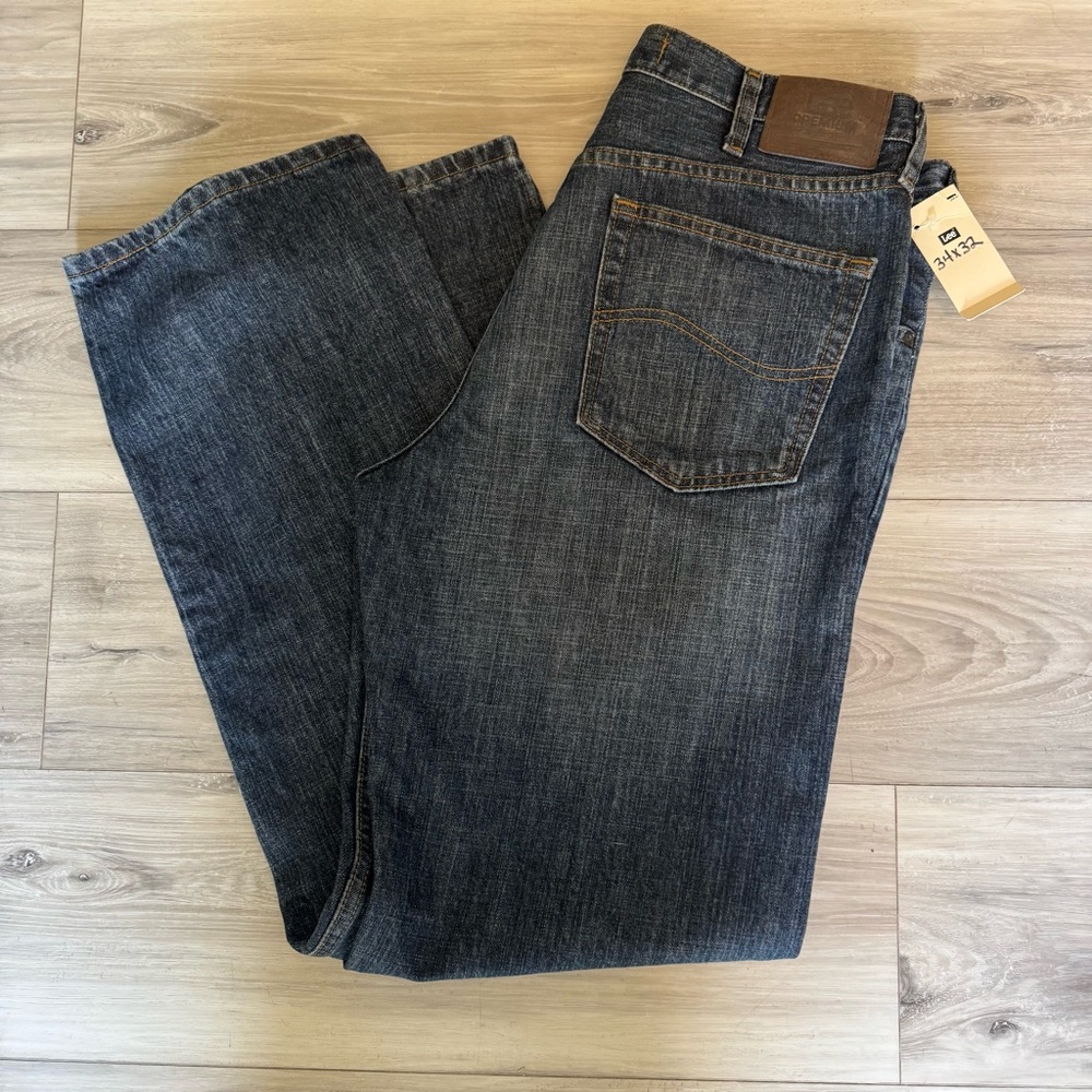 Lee Premium Relaxed straight leg Jeans size 34x32